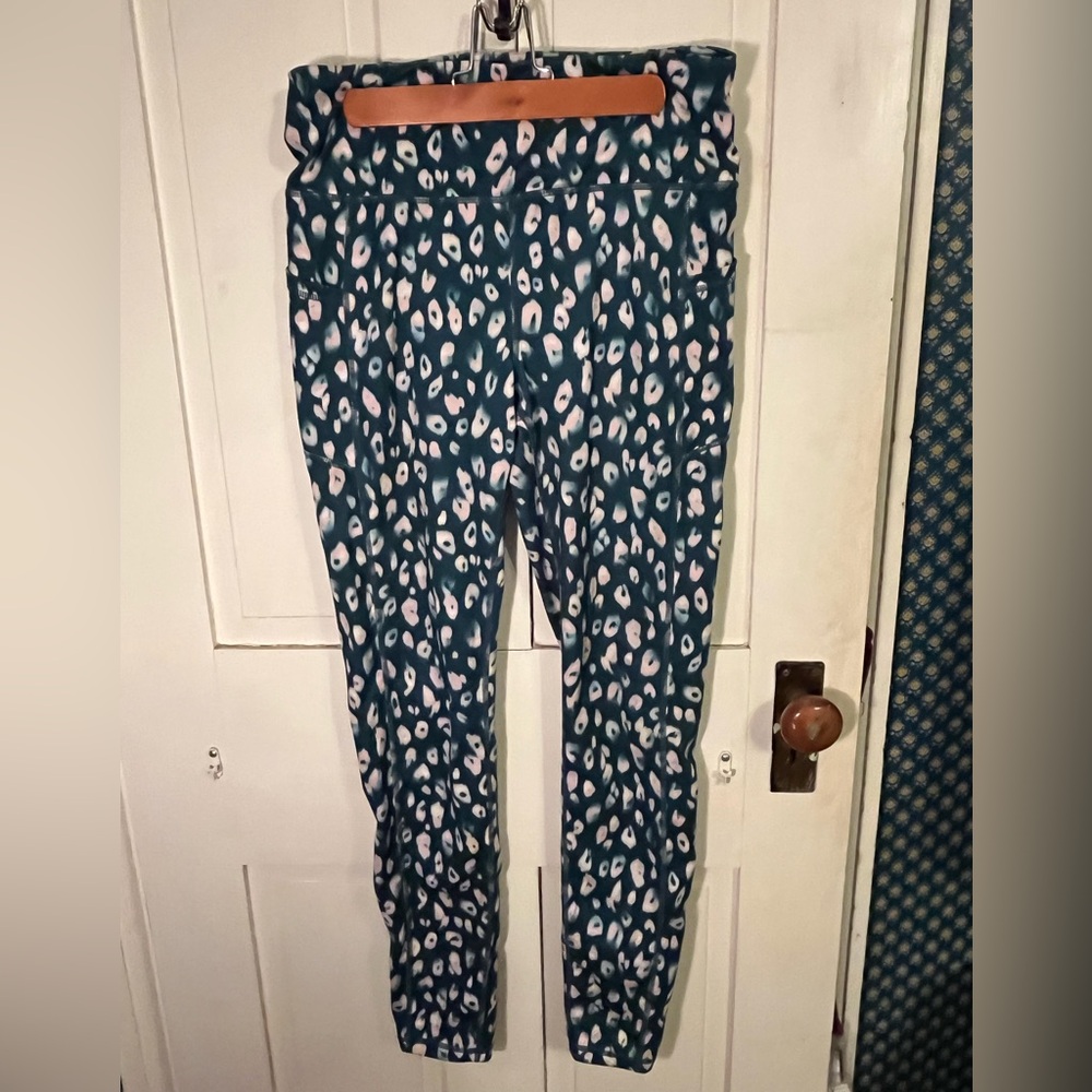GAIAM Teal and Pink Patterned Leggings